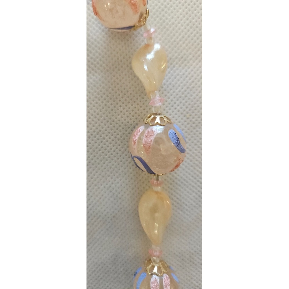 Vintage HONG‎ KONG Pink and Blue 24" Beaded Necklace - round clasp - very nice - Picture 10 of 12